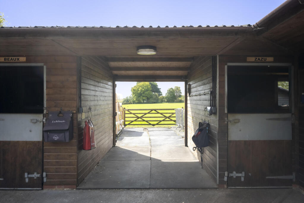 Additional image 8 of Pottersheath Road, Welwyn, AL6