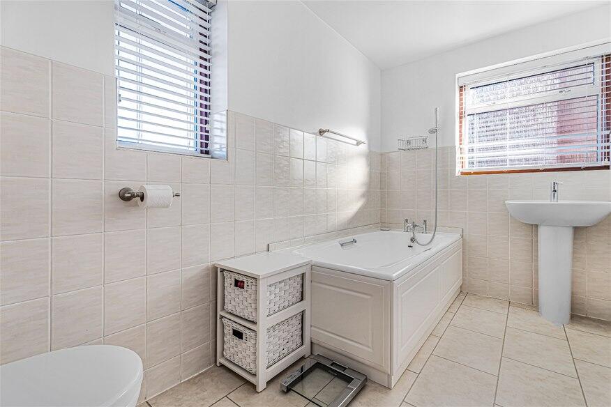 Additional image 13 of Hatching Green, Harpenden, AL5