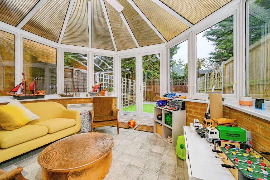 Additional image 6 of Robins Close, London Colney, St. Albans