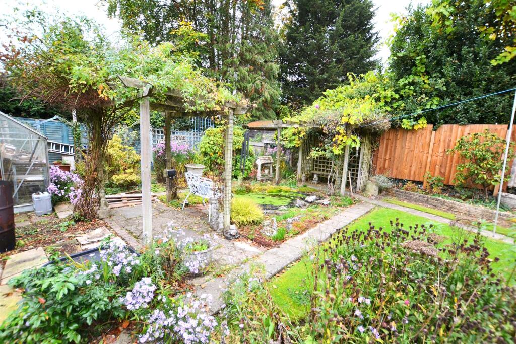 Additional image 27 of Pooleys Lane, Welham Green