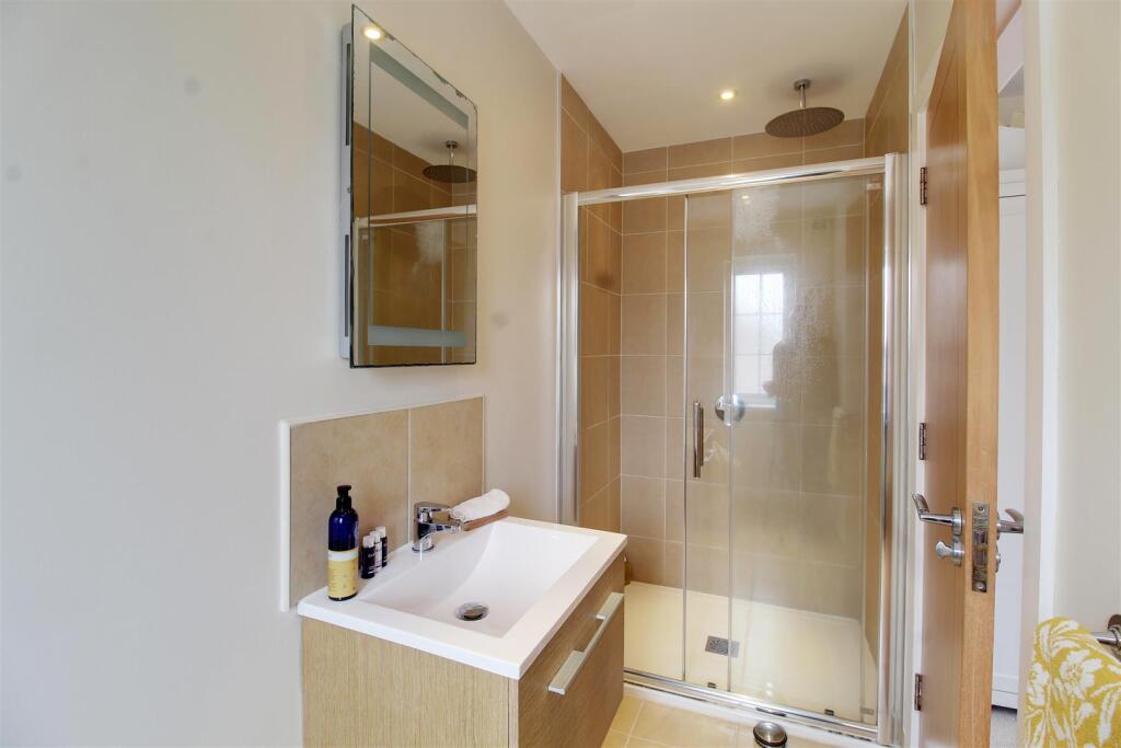 Additional image 28 of Moffats Lane, Brookmans Park