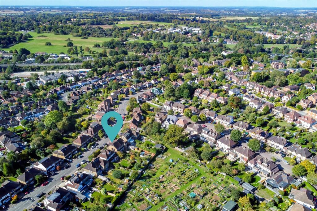 Additional image 14 of Topstreet Way, Harpenden, Hertfordshire, AL5