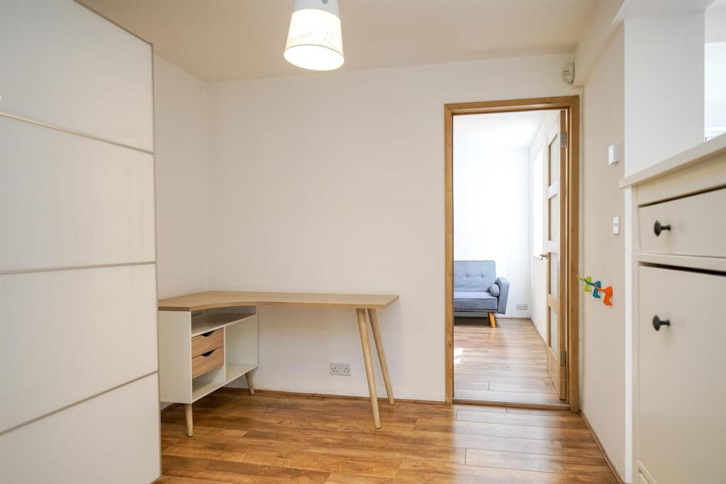 Additional image 13 of Ladies Grove, St. Albans