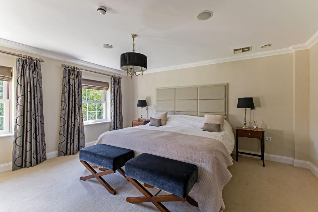 Additional image 9 of Oakfield Road, Harpenden, AL5