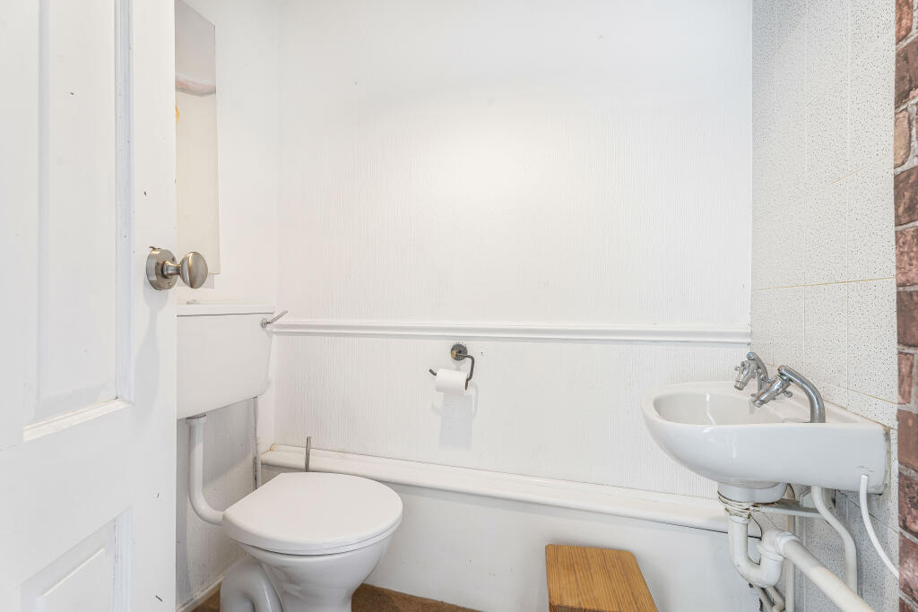 Additional image 11 of Broomhills, Welwyn Garden City, Hertfordshire, AL7