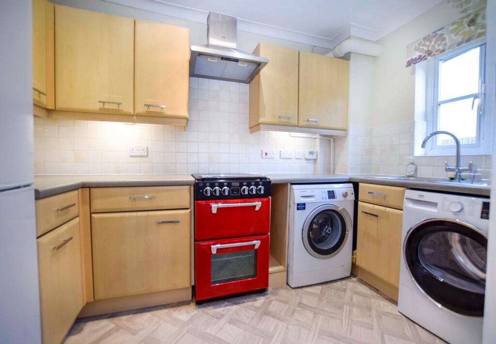 Additional image 11 of Canonsfield Road, Welwyn