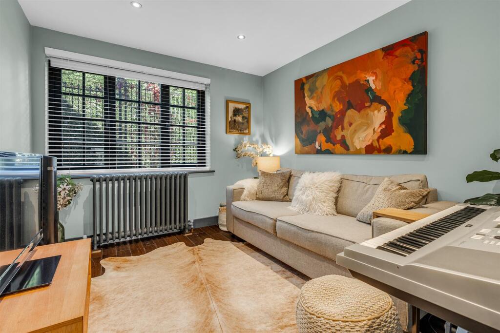 Additional image 21 of Rosecroft Lane, Welwyn