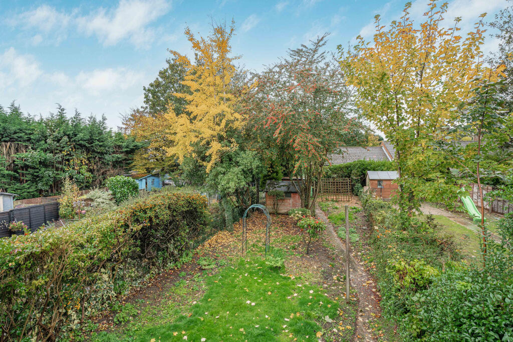 Additional image 12 of Hyde View Road, Harpenden, Hertfordshire, AL5