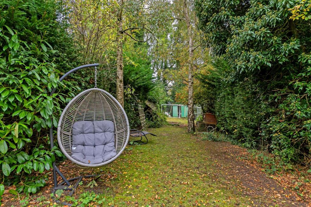 Additional image 19 of Hill End Lane, St Albans