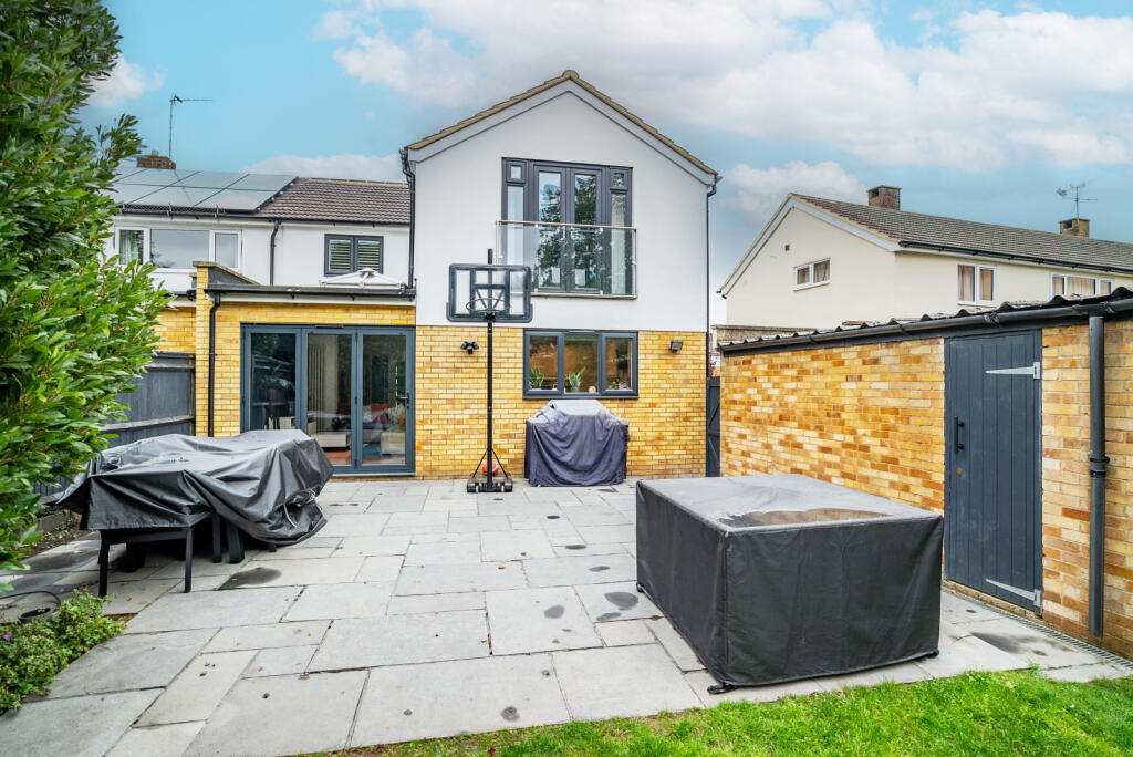 Additional image 18 of Barnfield Road, St. Albans, Hertfordshire, AL4