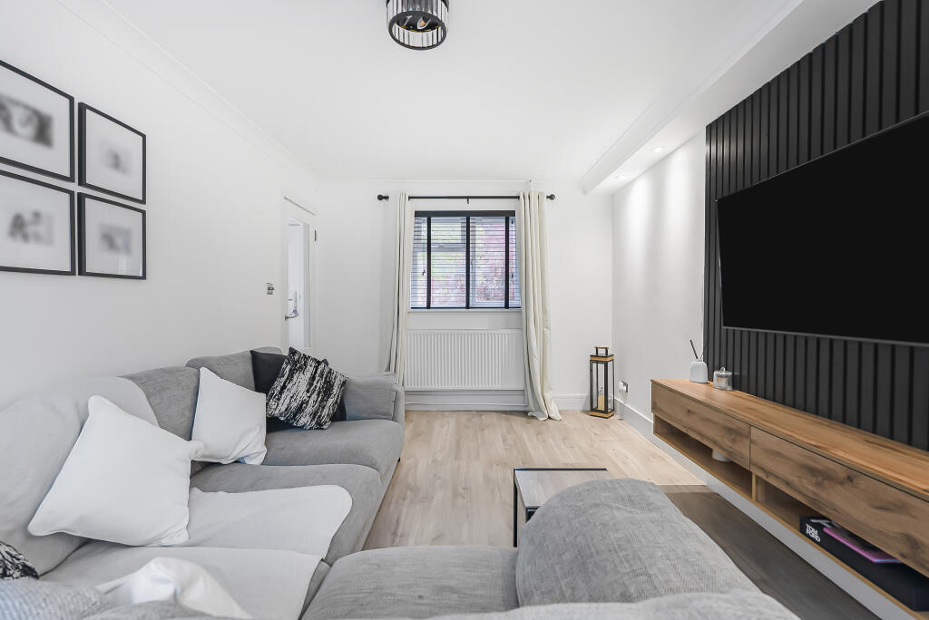 Additional image 13 of Thistle Grove, Welwyn Garden City, Hertfordshire, AL7