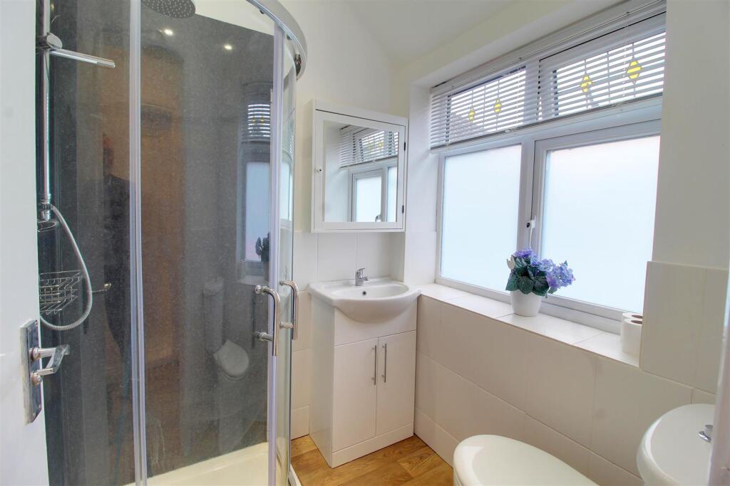 Additional image 32 of Dixons Hill Road, Welham Green