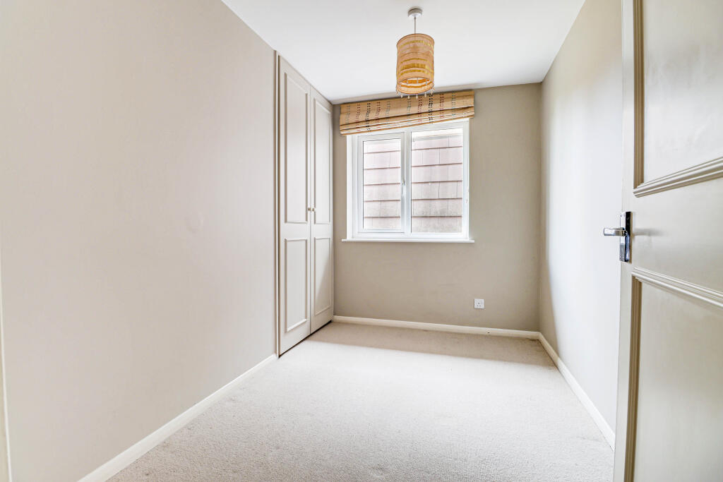 Additional image 7 of Douglas Road, Harpenden, AL5