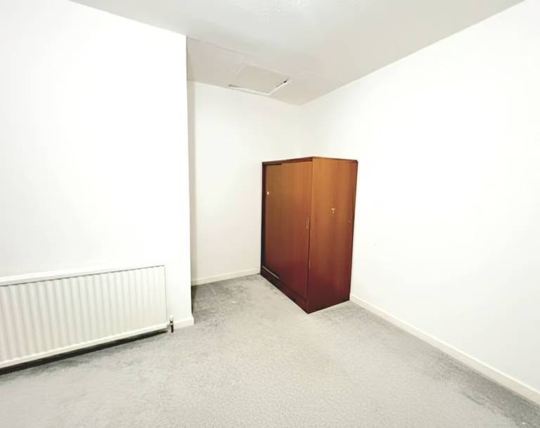 Additional image 3 of Louise Croft, Birmingham, B14