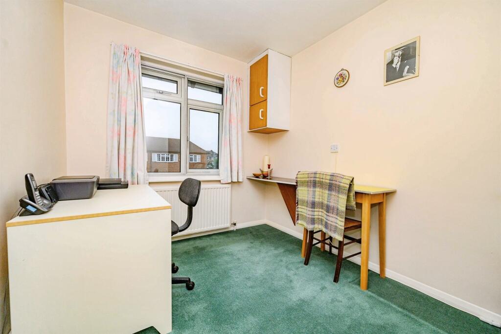 Additional image 11 of Woodfield Way, St. Albans