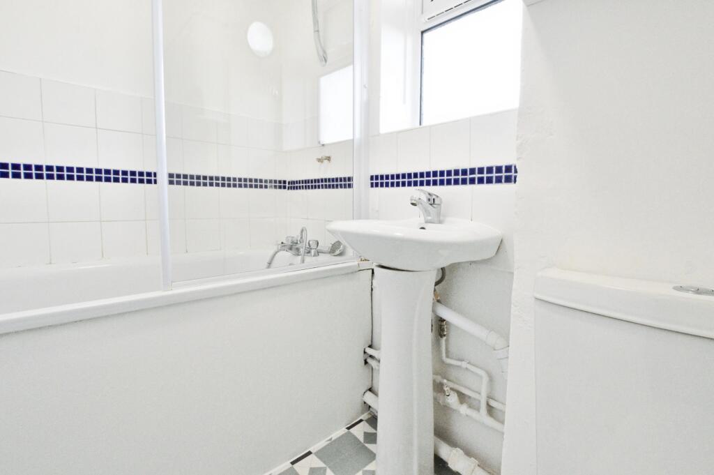 Additional image 6 of High Oaks, St Albans, AL3