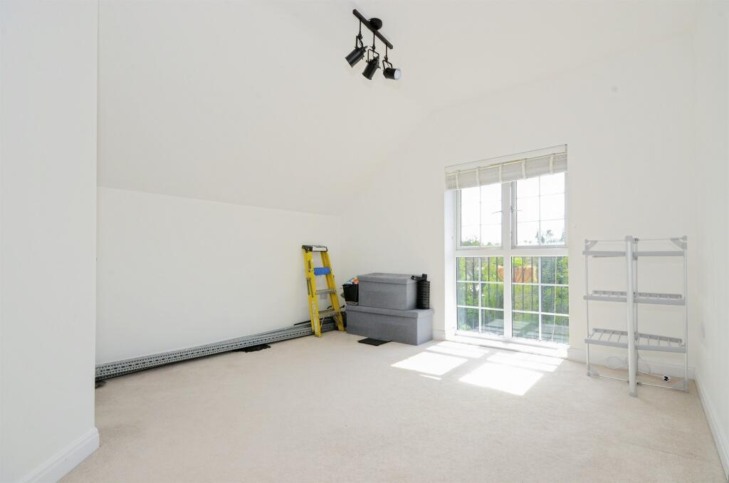 Additional image 8 of Millstone Way, Harpenden