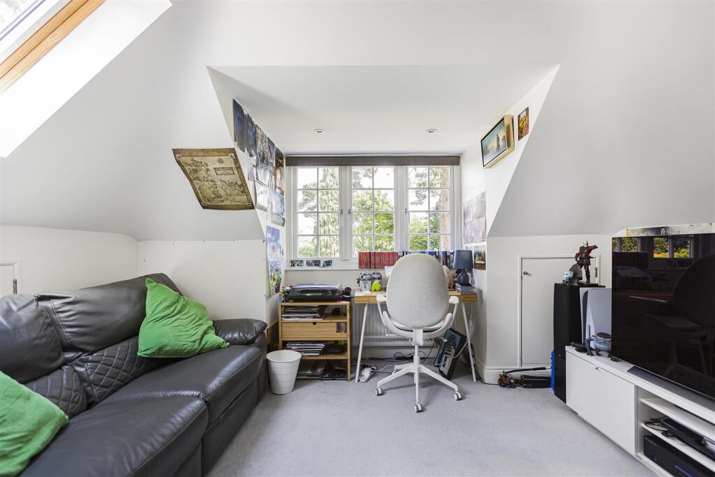 Additional image 14 of Pine Grove, Brookmans Park