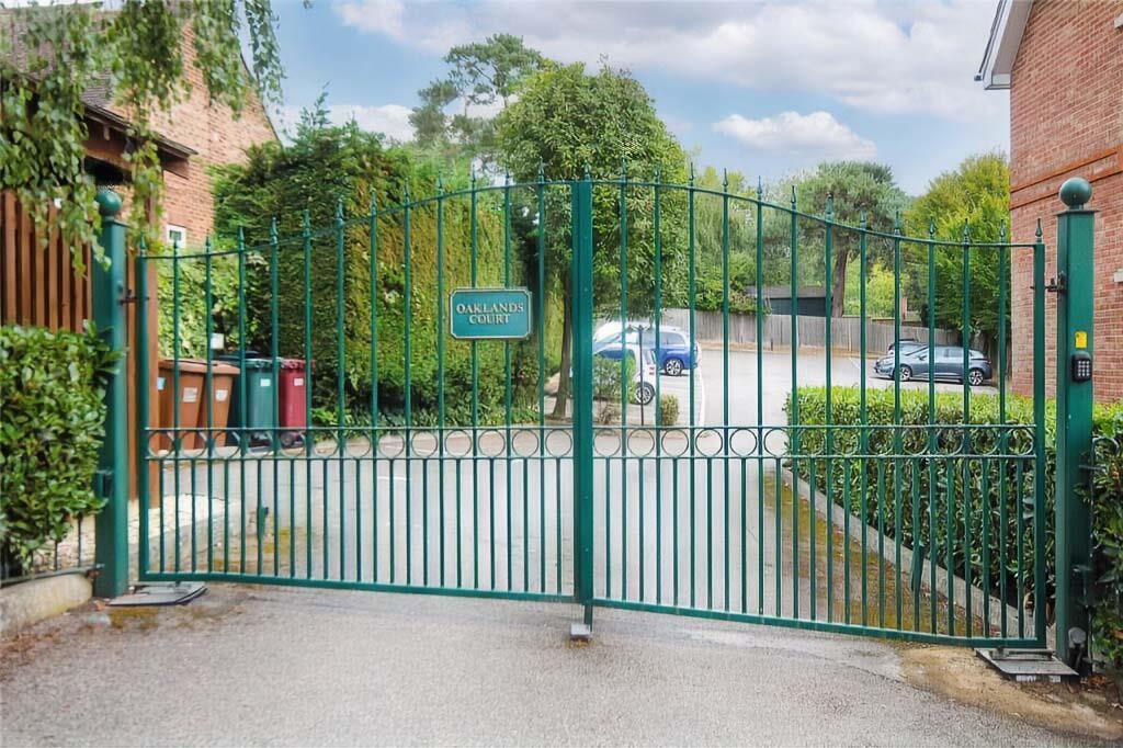 Additional image 10 of Canonsfield Road, Welwyn