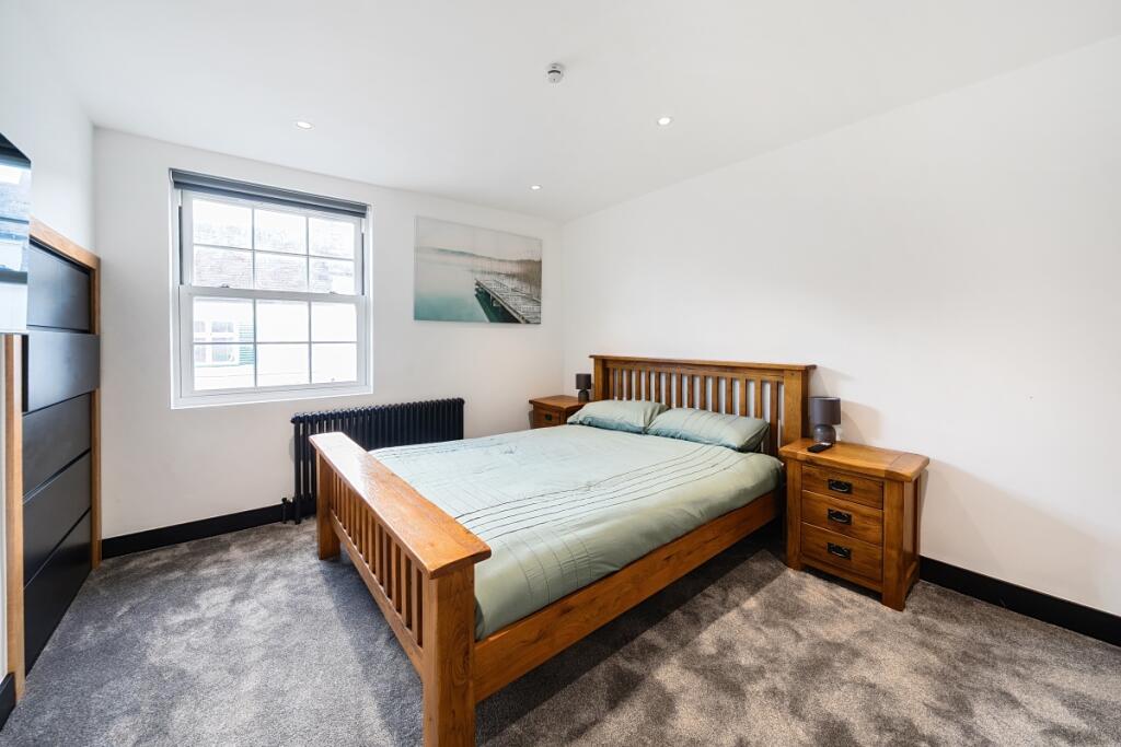 Additional image 10 of High Street Redbourn AL3