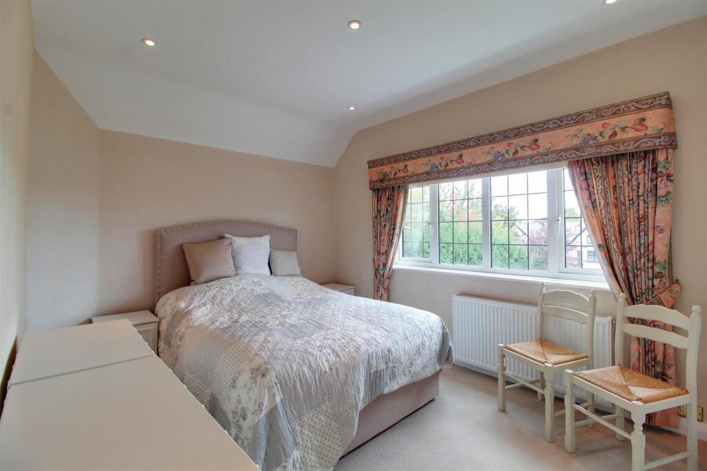 Additional image 16 of Brookmans Avenue, Brookmans Park