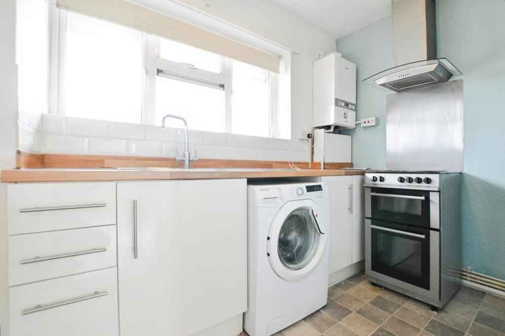 Additional image 8 of High Oaks, St Albans, AL3