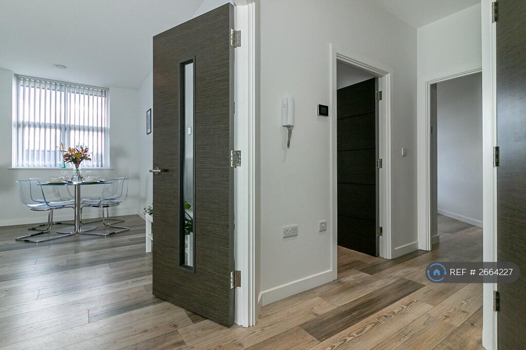 Additional image 15 of Great North Road, Hatfield, AL9