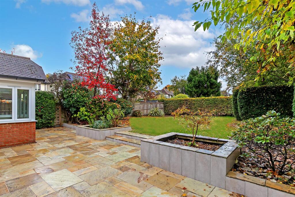 Additional image 15 of Sheppards Close, St Albans