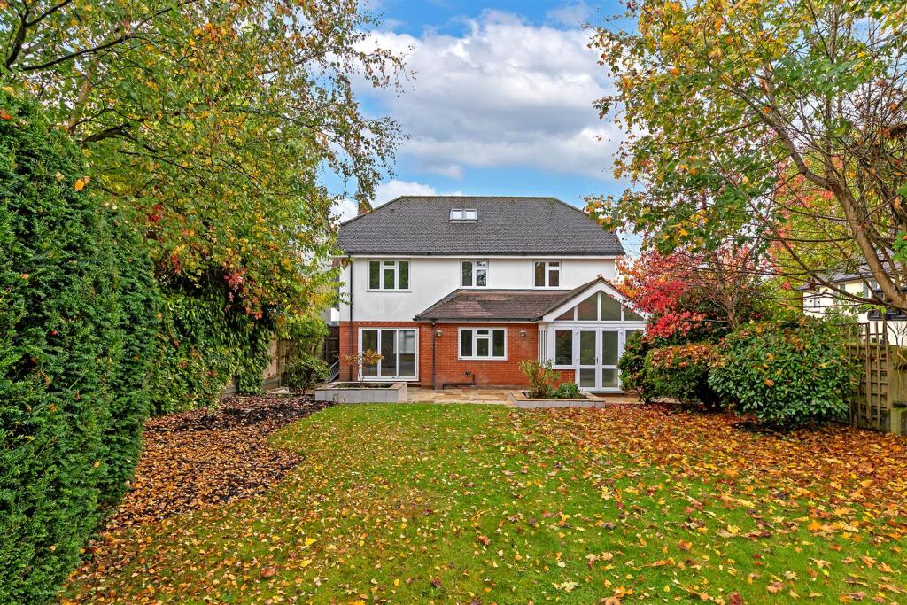 Additional image 11 of Sheppards Close, St Albans