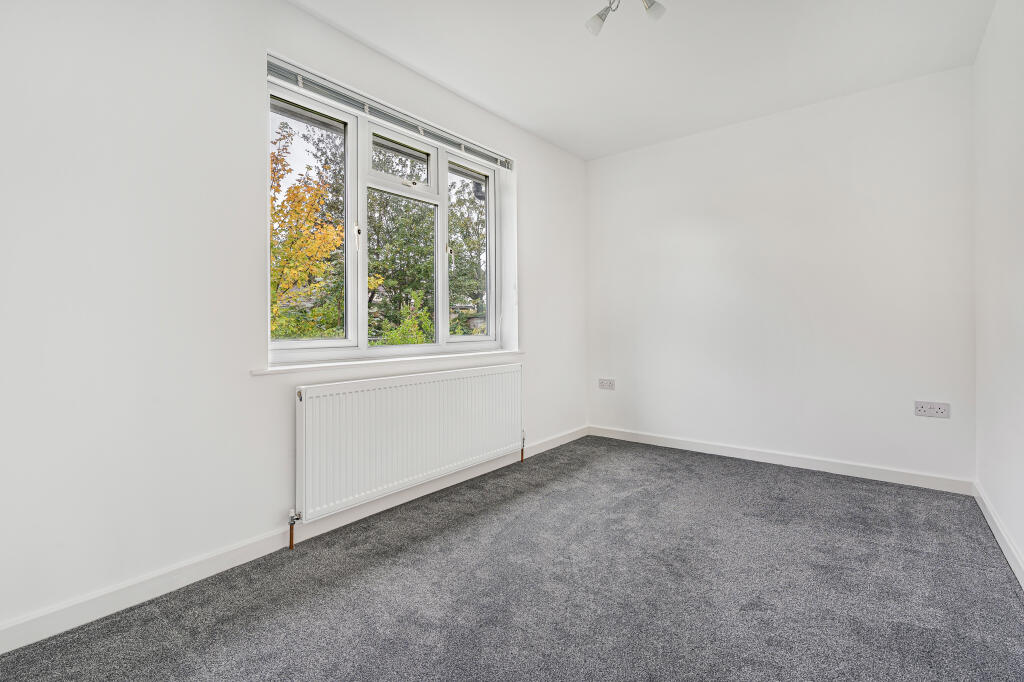 Additional image 10 of Hyde View Road, Harpenden, Hertfordshire, AL5