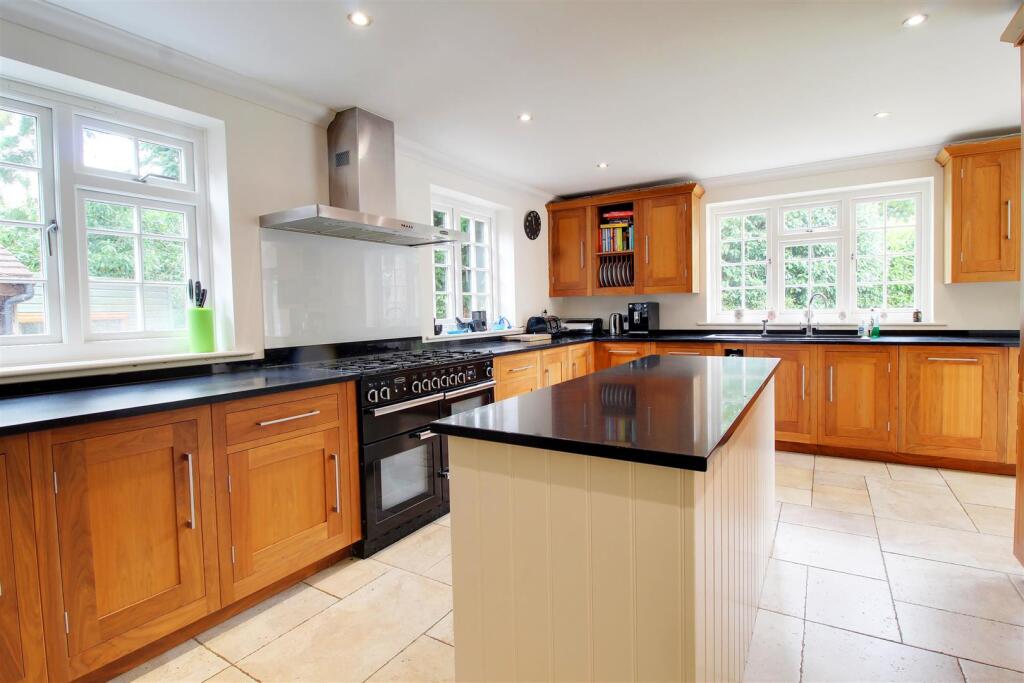 Additional image 46 of Pine Grove, Brookmans Park