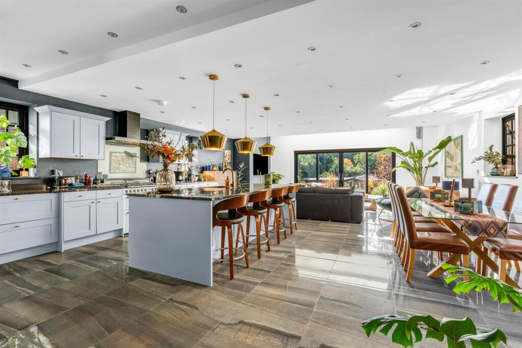 Additional image 65 of Rosecroft Lane, Welwyn