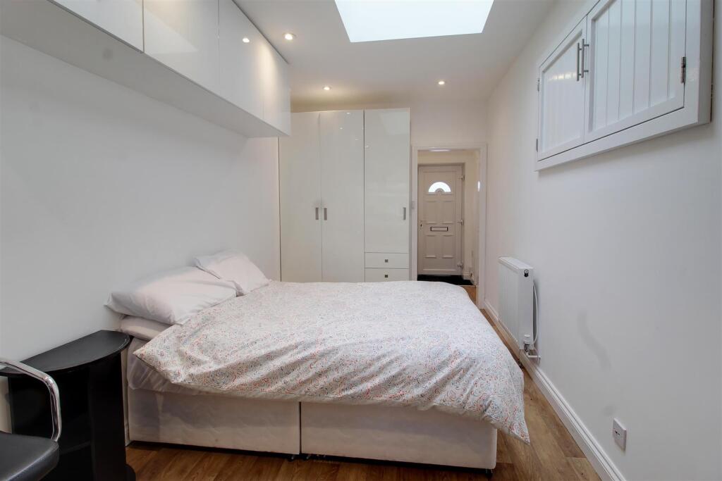 Additional image 31 of Dixons Hill Road, Welham Green