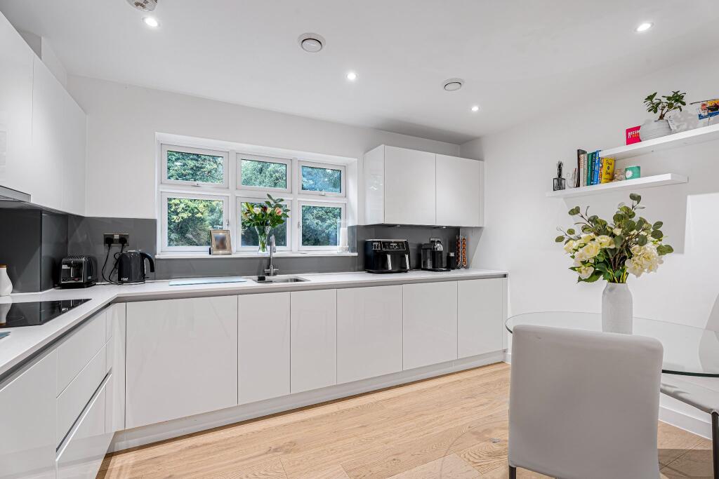 Additional image 6 of Brookmans Manor, Brookmans Park, AL9