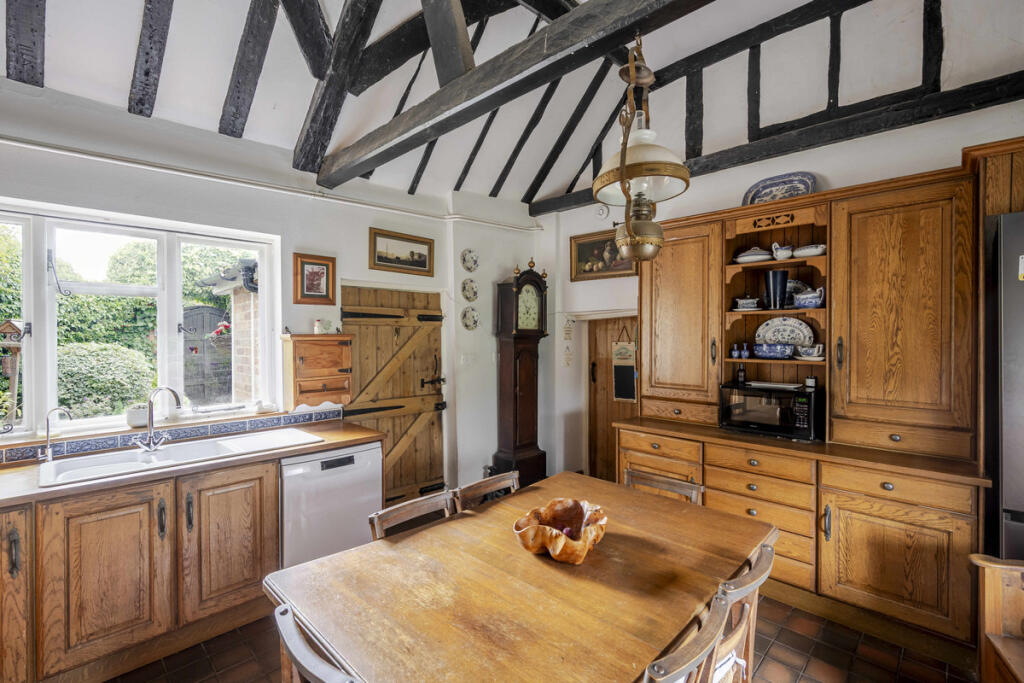 Additional image 17 of Pottersheath Road, Welwyn, AL6