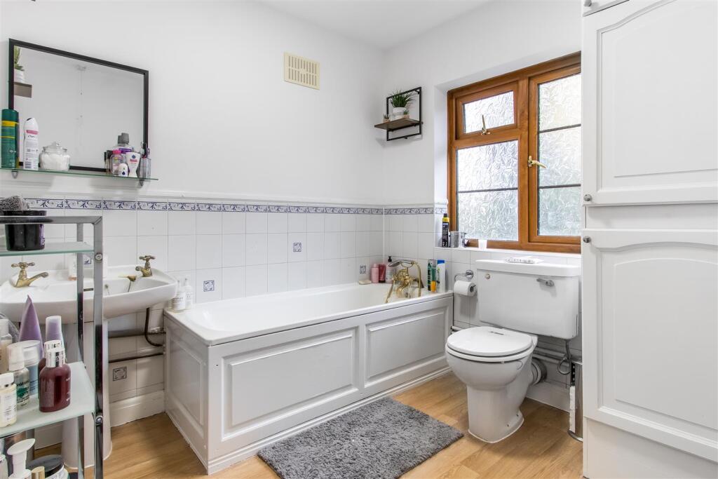 Additional image 14 of Pooleys Lane, Welham Green, Herts