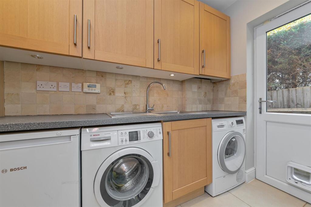 Additional image 37 of Sheppards Close, St Albans