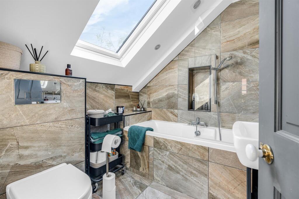 Additional image 34 of Rosecroft Lane, Welwyn