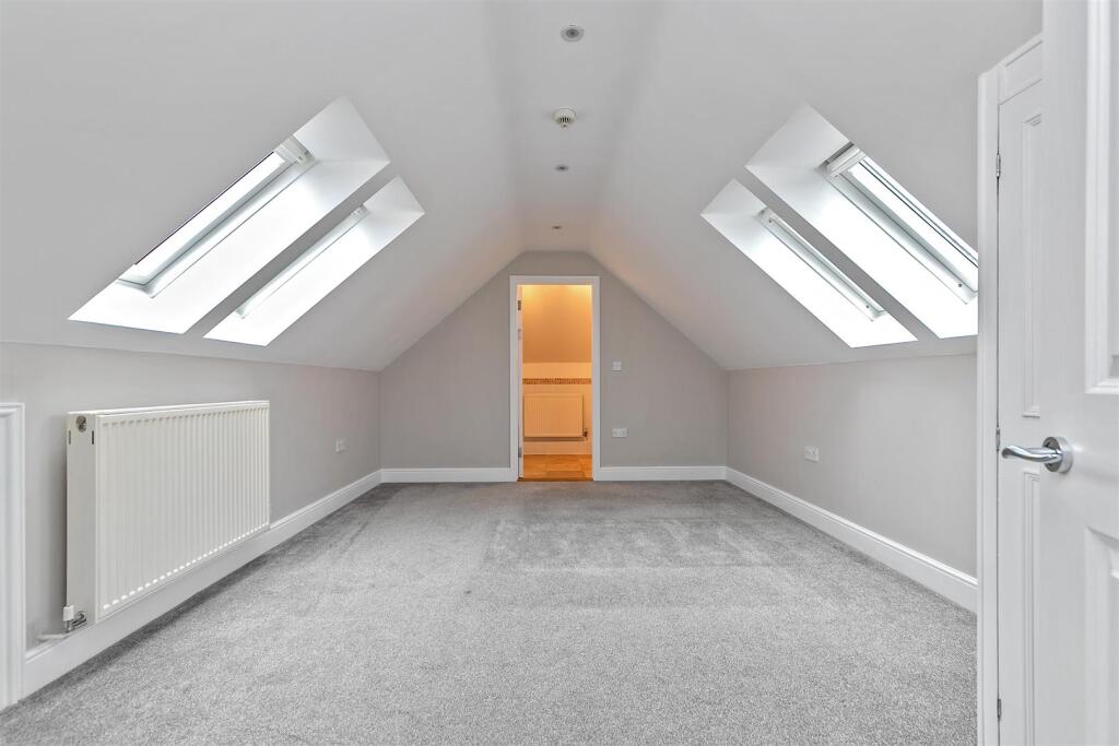 Additional image 12 of Sheppards Close, St Albans