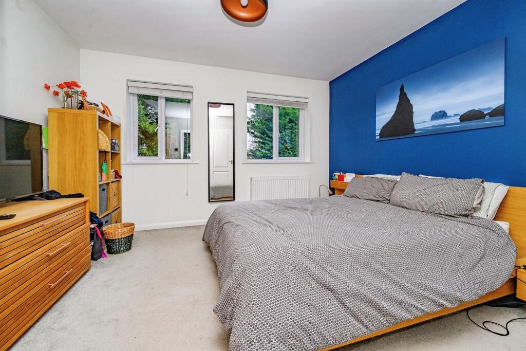 Additional image 11 of Robins Close, London Colney, St. Albans