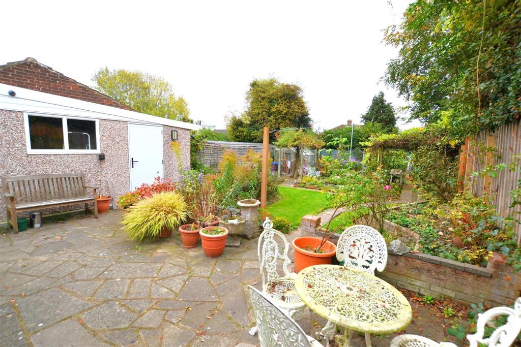 Additional image 24 of Pooleys Lane, Welham Green