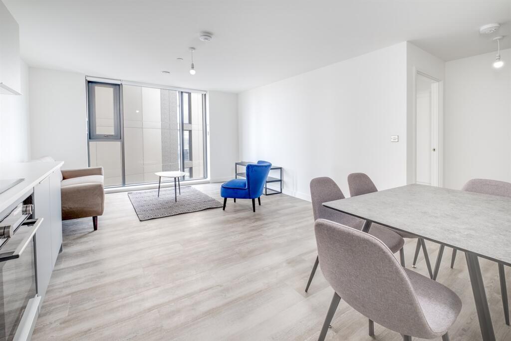 Additional image 2 of The Bank II, B16