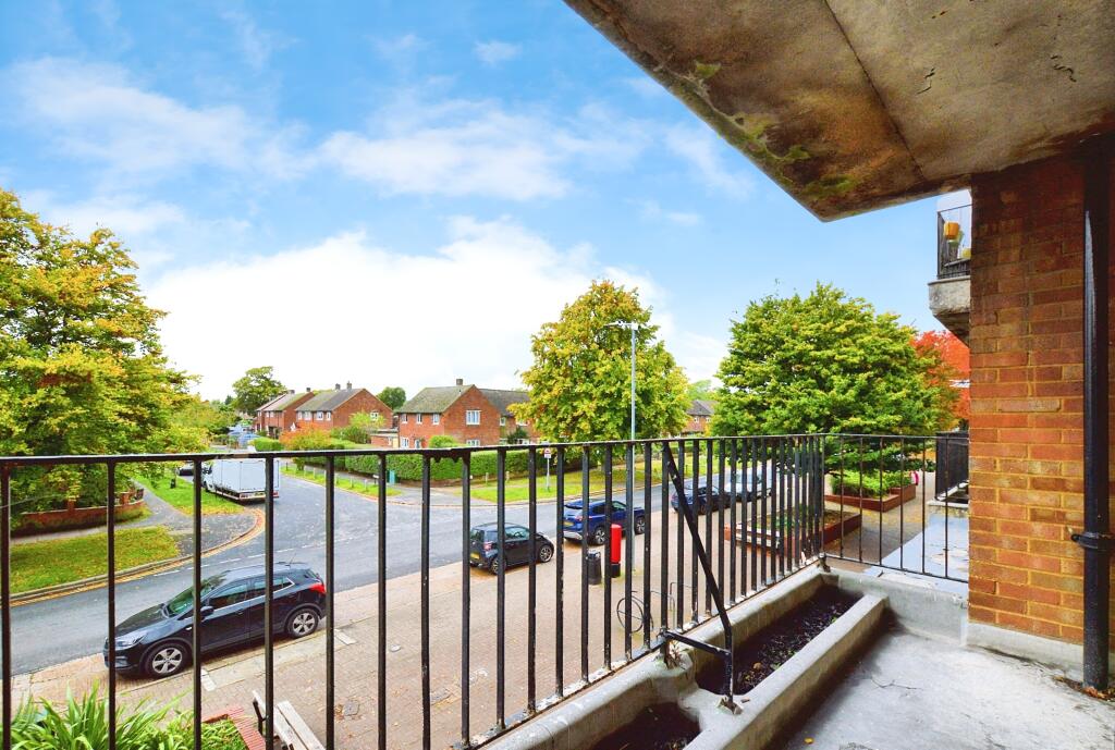 Additional image 4 of High Oaks, St Albans, AL3