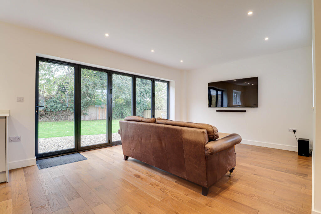 Additional image 4 of Harpenden Rise, Harpenden, AL5