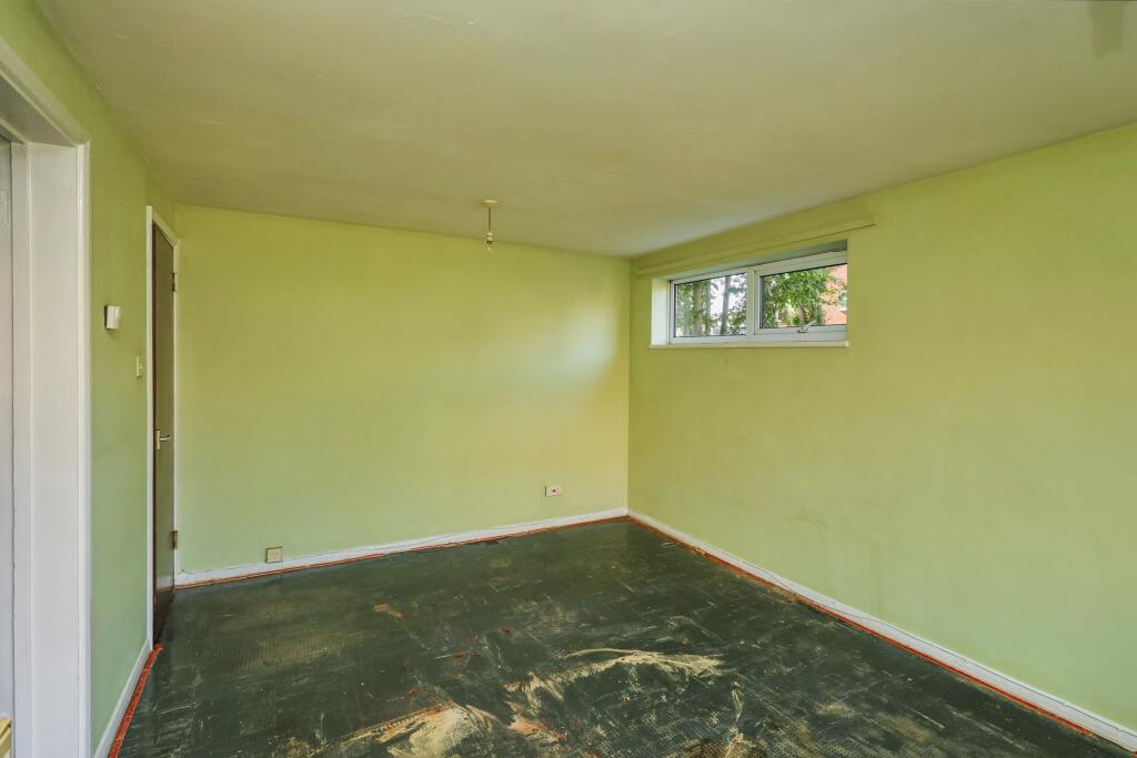 Additional image 8 of 6 Bridge Court, Hillside Road, Harpenden, Hertfordshire, AL5 4DH