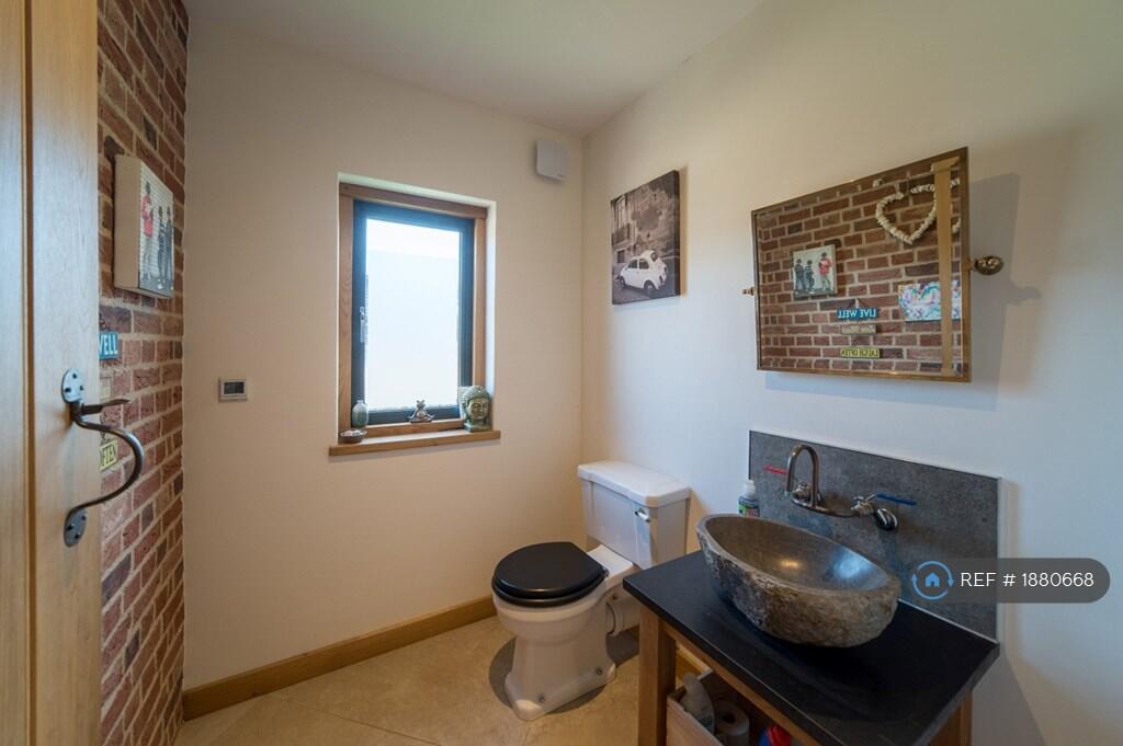 Additional image 12 of Markyate, St Albans, AL3