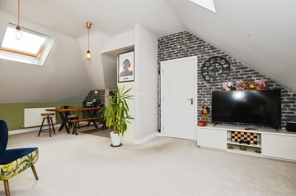 Additional image 10 of Millstone Way, Harpenden