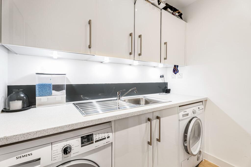 Additional image 8 of Brookmans Manor, Brookmans Park, AL9