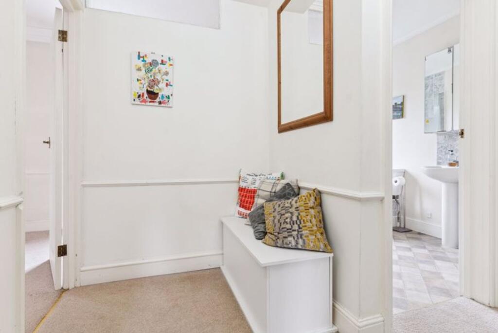 Additional image 15 of George Street, Markyate, AL3