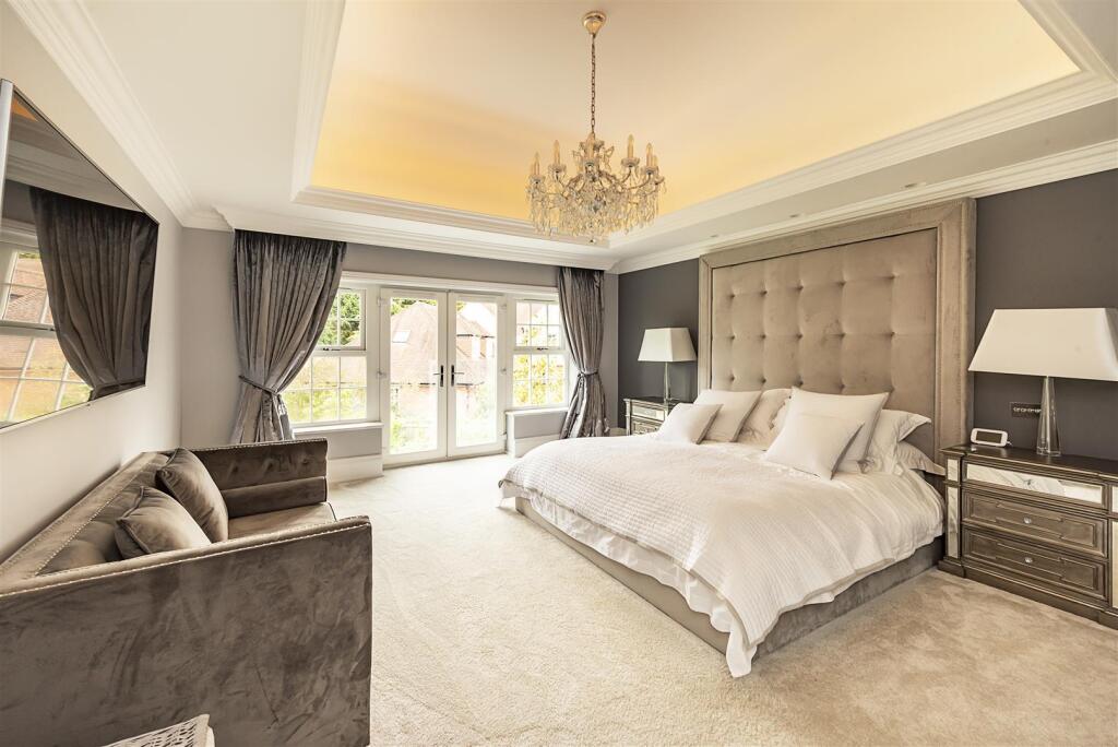 Additional image 7 of Hatching Green Close, Harpenden